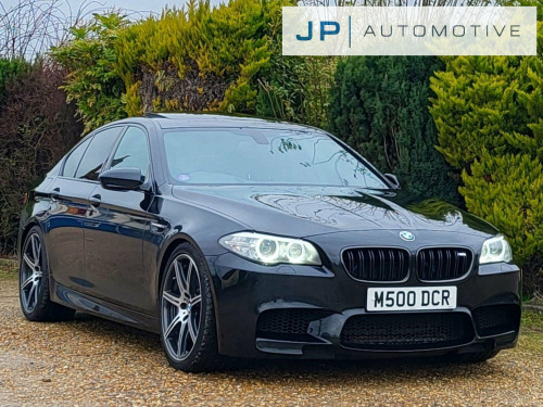 BMW M5  4.4 V8 DCT Euro 6 (s/s) 4dr 