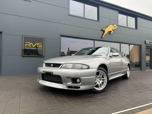 Nissan Skyline  2.6 GT-R Coupe 2dr Petrol Manual (280 bhp) 