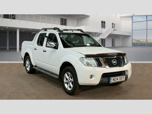 Nissan Navara  2.5 dCi Tekna Auto 4WD Euro 5 4dr 