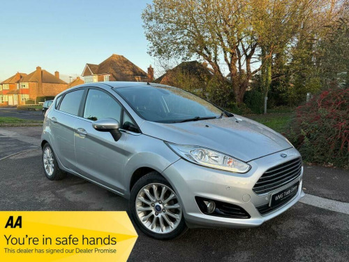 Ford Fiesta  1.0T EcoBoost Titanium X Euro 5 (s/s) 5dr 