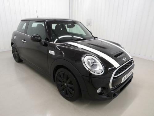 MINI Hatch  COOPER S | Full Mini Service history | One Previous owner | Chilli pack | M
