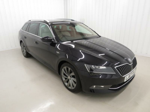 Skoda Superb  LAURIN AND KLEMENT TDI | One Previous Owner  | Full Cream leather seats | H