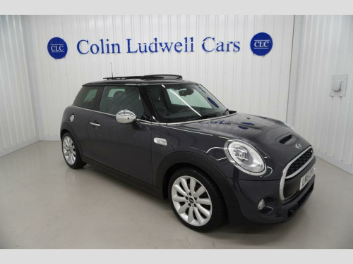 MINI Hatch  COOPER S | Mini Service History | One Owner | Leather seats | Heated seats 
