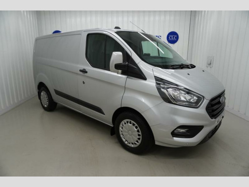 Ford Transit Custom  320 TREND L1H1 ECOBLUE MHEV | EURO 6 | One Owner | Service history | Apple 