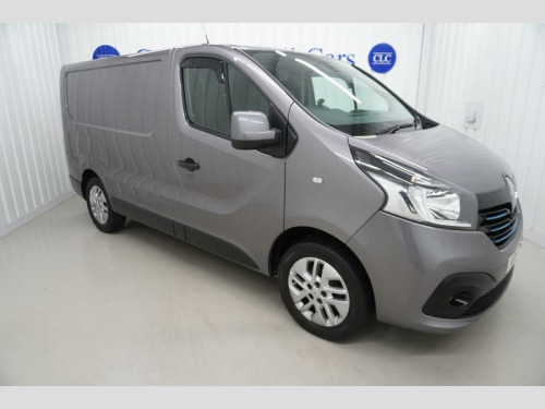 Renault Trafic  1.6 dCi 27 Sport Nav Panel Van 5dr Diesel Manual SWB Standard Roof | NO VAT