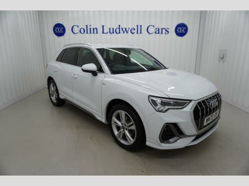 Audi Q3  1.5 TFSI CoD 35 S line Euro 6 (s/s) (150 ps) | Full Audi Service history | 