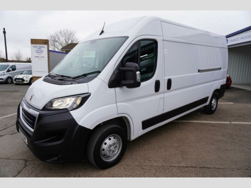 Peugeot Boxer  2.2 BlueHDi 335 Professional Premium + Panel Van 5dr Diesel Manual L3 High 