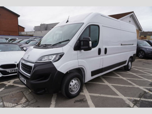 Peugeot Boxer  2.2 BlueHDi 335 Professional Premium + Panel Van 5dr Diesel Manual L3 High 