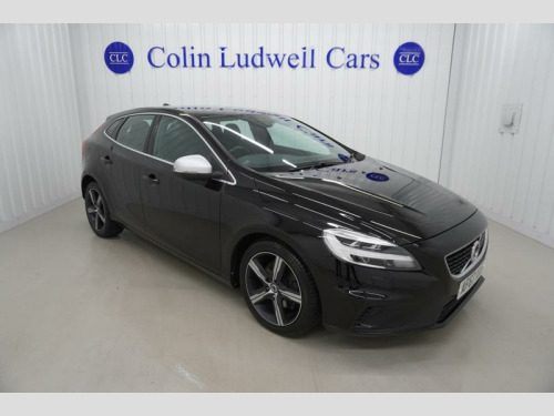 Volvo V40  2.0 T2 R-Design Nav Plus Hatchback 5dr Petrol Manual|Full Service History |