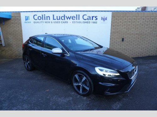 Volvo V40  2.0 T2 R-Design Nav Plus Hatchback 5dr Petrol Manual|Full Service History |