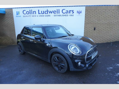 MINI Hatch  1.5 Cooper Sport Hatchback 5dr Petrol Manual | Mini Service History | 1 Pre