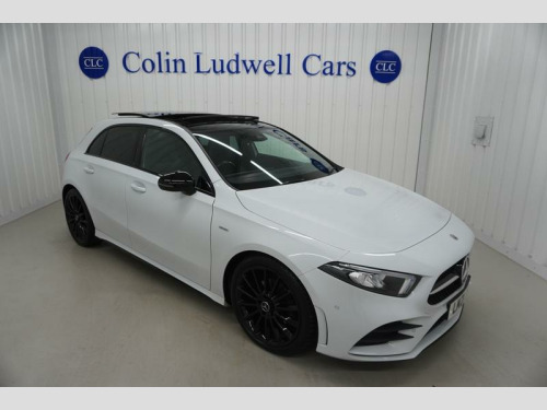 Mercedes-Benz A-Class  2.0 A200d Exclusive Edition Hatchback 5dr Diesel 8G-DCT | AMG Sports Seats 