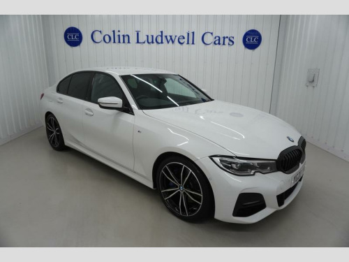 BMW 3 Series  2.0 320i M Sport Saloon 4dr Petrol Auto Euro 6 (s/s) (184 ps) | Full BMW Se
