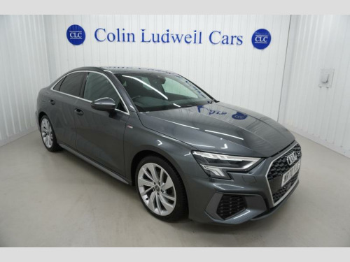 Audi A3  1.5 TFSI 35 S line Saloon 4dr Petrol Manual|Full Audi Service History | 1 P