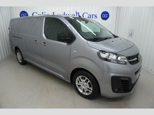 Vauxhall Vivaro  2.0 Turbo D 3100 Sportive Panel Van Diesel L2 H1 Euro 6 (s/s) (145 ps) | Se
