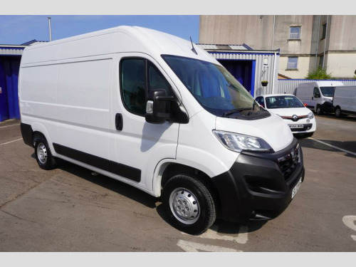 Vauxhall Movano  2.2 CDTi 3500 BiTurbo Dynamic Panel Van 5dr Diesel L2 H2 Euro 6 (s/s) (140 