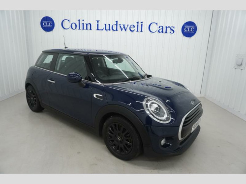 MINI Hatch  1.5 Cooper Classic Hatchback 3dr Petrol Manual | 1 Previous Owner | Low Mil