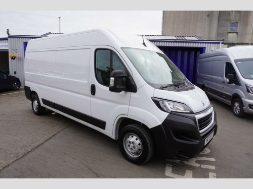 Peugeot Boxer  2.2 BlueHDi 335 Professional Premium + Panel Van 5dr Diesel Manual L3 High 