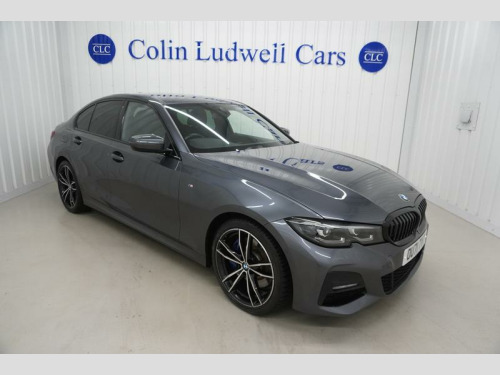 BMW 3 Series  3.0 330d MHT M Sport Saloon 4dr Diesel Hybrid Auto xDrive | Full BMW Servic