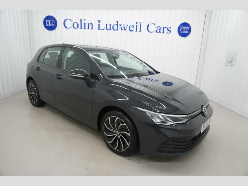 Volkswagen Golf  1.5 TSI Life Hatchback 5dr Petrol Manual Euro 6 (s/s) (130 ps) | Full Servi 