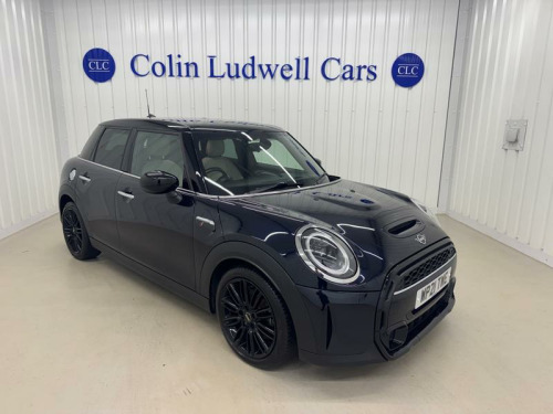 MINI Hatch  2.0 Cooper S Exclusive Hatchback 5dr Petrol Manual Euro 6 (178 ps) | Full C 