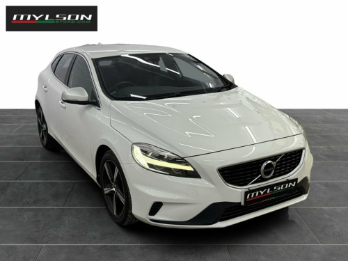 Volvo V40  2.0 T2 R-Design Nav Plus Hatchback 5dr Petrol Manu 