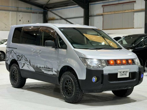 Mitsubishi DELICIA  2.4 G POWER PACKAGE EDITION PETROL 4WD AUTO 8 SEAT 