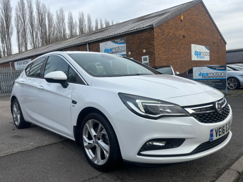 Vauxhall Astra  1.6 CDTi BlueInjection SRi Nav Hatchback 5dr Diesel Manual Euro 6 (s/s) (13 