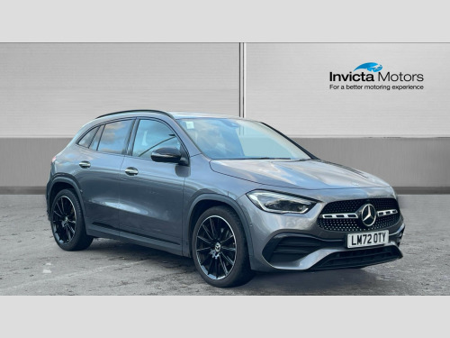Mercedes-Benz GLA-Class GLA200 GLA 200 AMG Line Premium Plus  