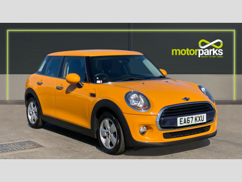 MINI Hatch  1.5 Cooper 5dr Auto cruise con