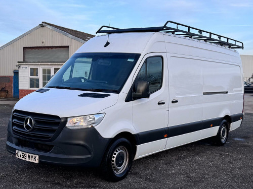 Mercedes-Benz Sprinter  2.1 316 CDI LWB Panel Van. FSH. Roof Rack. Appleplay.