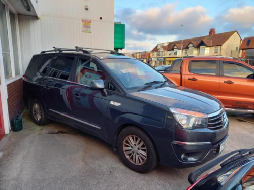 Ssangyong Turismo  2.2 Diesel EX 7 Seater