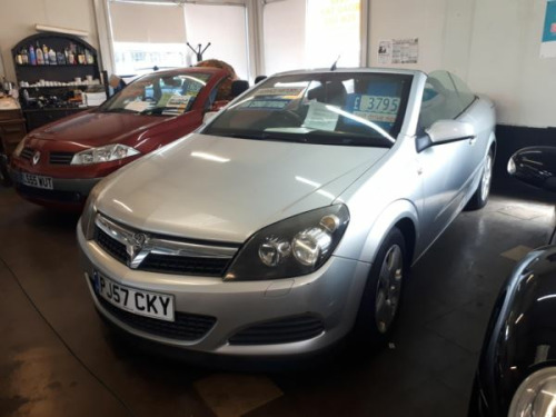Vauxhall Astra  Twin Top 1.6 Air Hardtop Convertible From £2995 + Retail Package