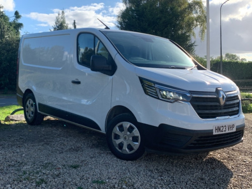 Renault Trafic  2.0 Dci Blue 28 Business Panel Van 5dr Diesel Manual Swb Euro 6 (s/s) (130 