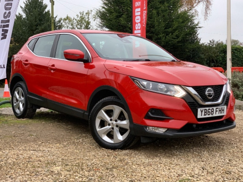 Nissan Qashqai  1.3 Dig T Acenta Premium Suv 5dr Petrol Manual Euro 6 (s/s) (140 Ps)