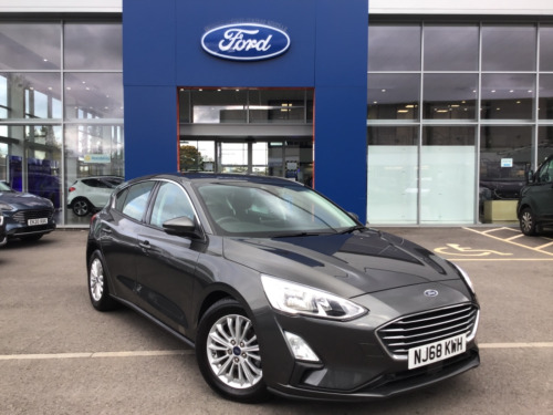 Ford Focus Hatchback Titanium
