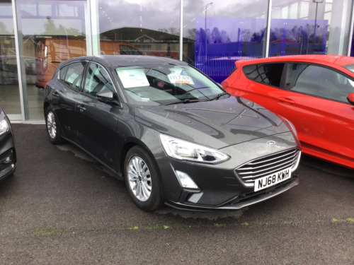 Ford Focus  Hatchback Titanium