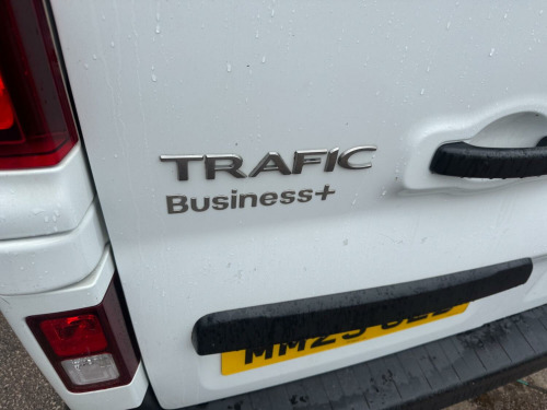 Renault Trafic  2.0 SL28 Blue dCi 130 Business+ Panel Van MY22