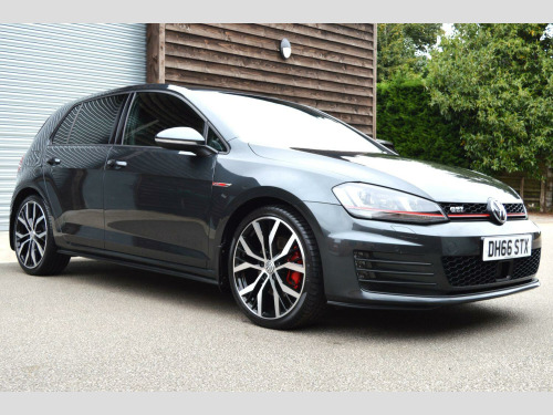 Volkswagen Golf  2.0 TSI GTI DSG 5 DOOR