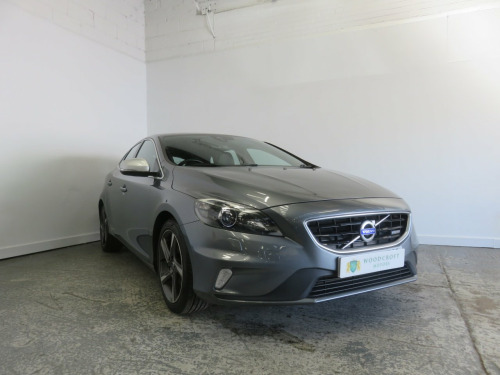 Volvo V40  1.6 R-Design Lux D2 (115hp)