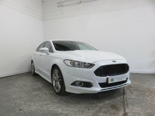 Ford Mondeo  2.0 T EcoBoost Titanium