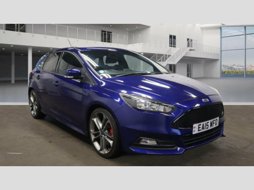 Ford Focus  2.0 T EcoBoost ST-2