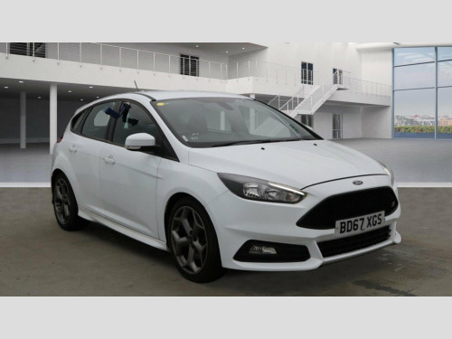 Ford Focus  2.0 T EcoBoost ST-2