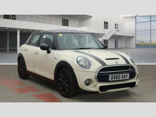 MINI Hatch  2.0 Cooper SD Euro 6 (s/s) 5dr
