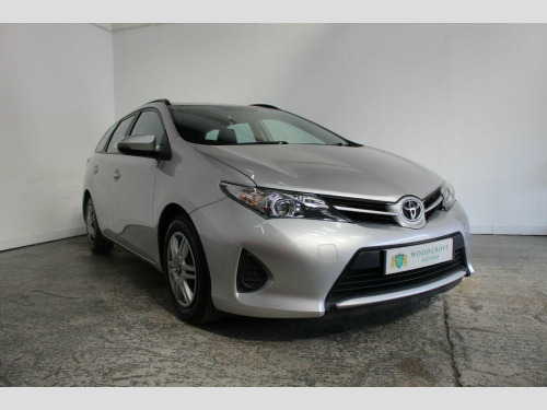 Toyota Auris  1.4 D-4D Active Touring Sports Euro 5 (s/s) 5dr