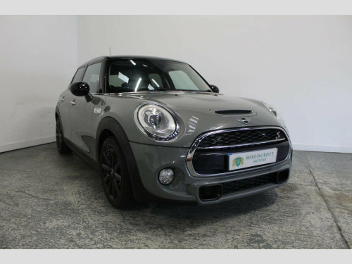 MINI Hatch  2.0 Cooper SD Euro 6 (s/s) 5dr
