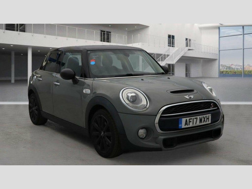 MINI Hatch  2.0 Cooper SD Euro 6 (s/s) 5dr