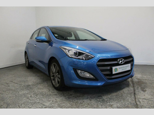 Hyundai i30  1.6 CRDi Blue Drive Premium Euro 6 (s/s) 5dr 