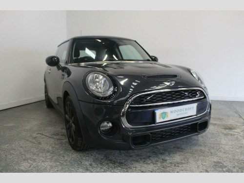 MINI Hatch  2.0 Cooper SD Euro 6 (s/s) 3dr 