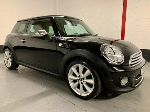MINI Hatchback  2010-60  1.6 COOPER D ONLY 45000 MILES FULL SERVICE HISTORY *** VERY HIGH S